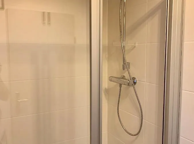 Air-conditioned, Quiet With A Terrace In Center Of St Poelten - Smart Tv アパート *